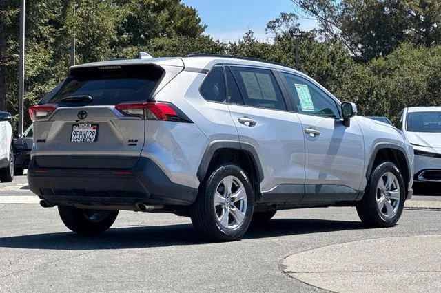 Certified Used 2022 SILVER SKY METALLIC Toyota  image 4