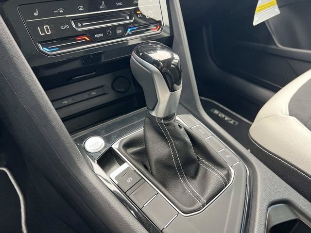 New 2026 Silver Volkswagen 1.5T SE image 16