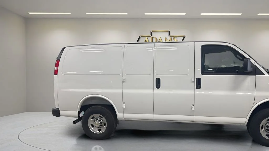 2025 Chevrolet Express Cargo Work Van - Photo 7