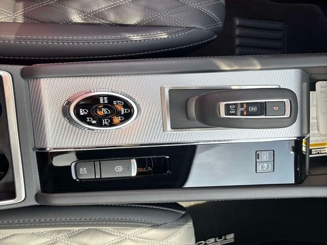 Used 2026 Gray Nissan Platinum image 21