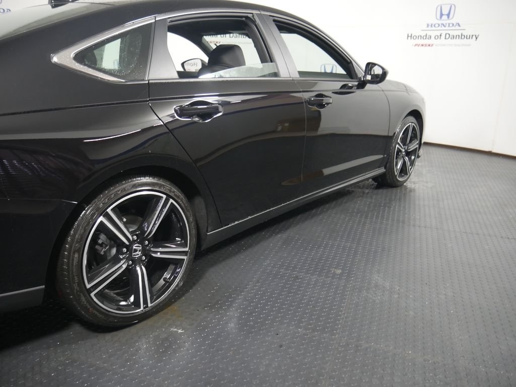 New 2026 Crystal Black Pearl Honda Sport Hybrid image 4