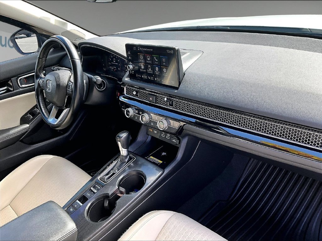 Used 2022 White Honda Touring image 14