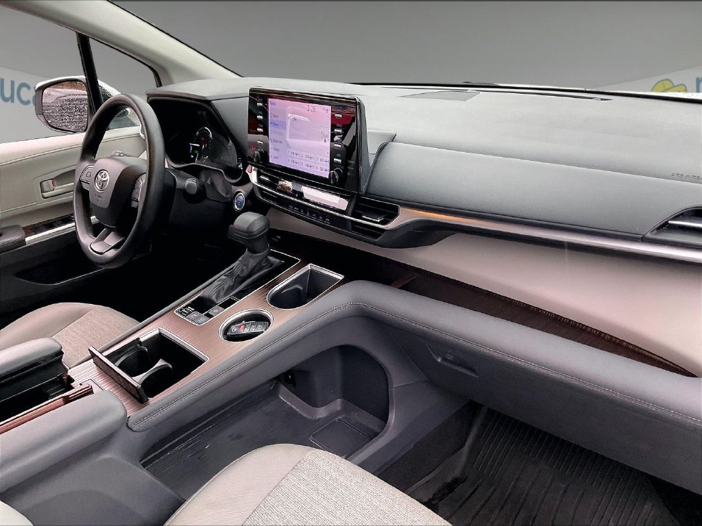 Used 2024 Ice Toyota LE image 13