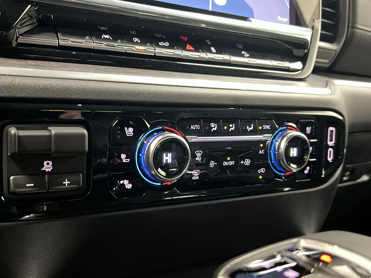 2026 GMC Sierra 1500 SLT - Photo 76
