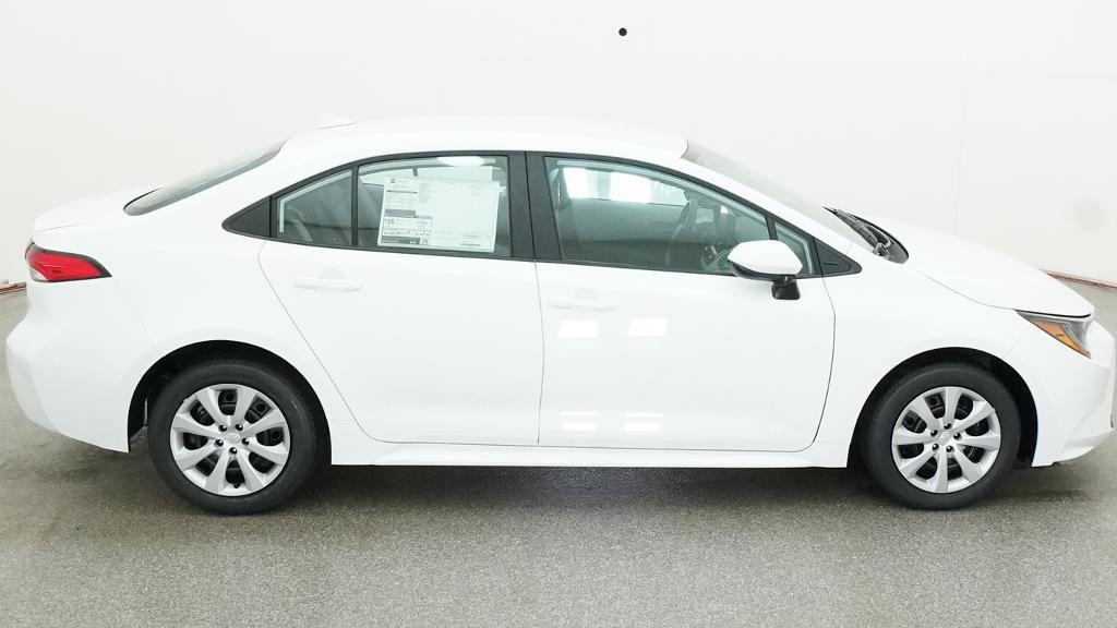 New 2026 Ice Cap Toyota LE image 42