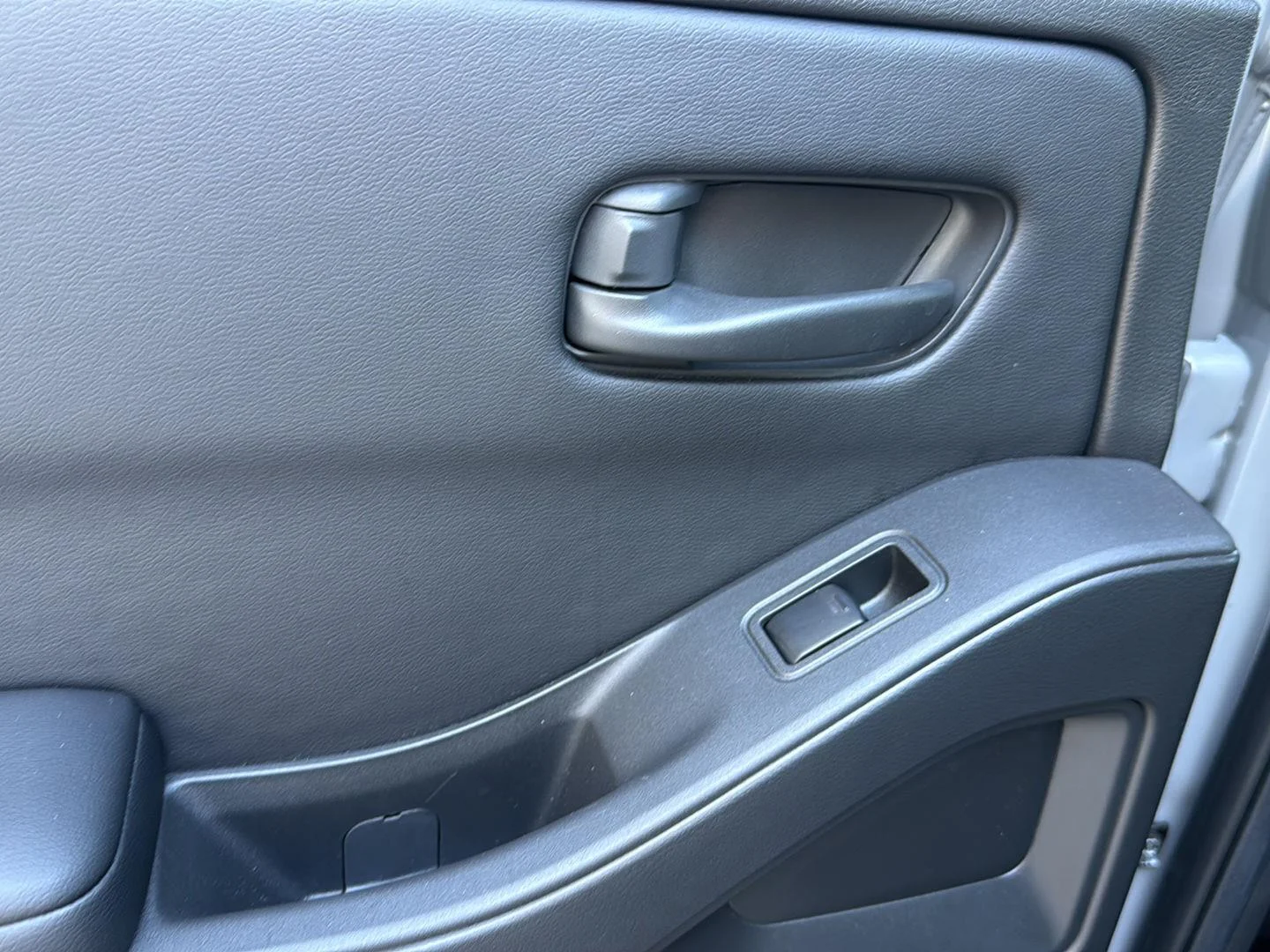 2026 Nissan Frontier SV - Photo 17