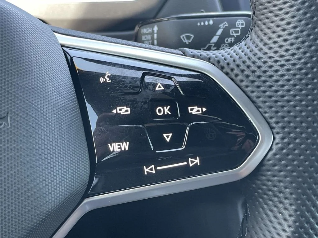 2022 Volkswagen Tiguan SE R-LINE BLACK - Photo 10