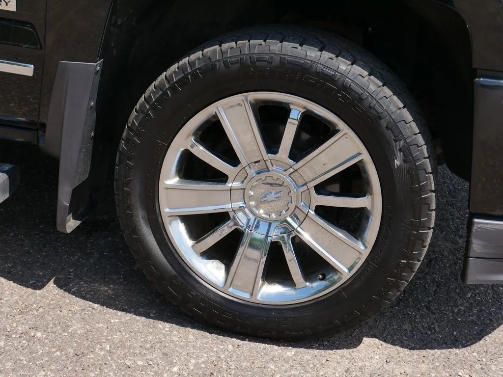 Used 2017 Black Chevrolet High Country image 7