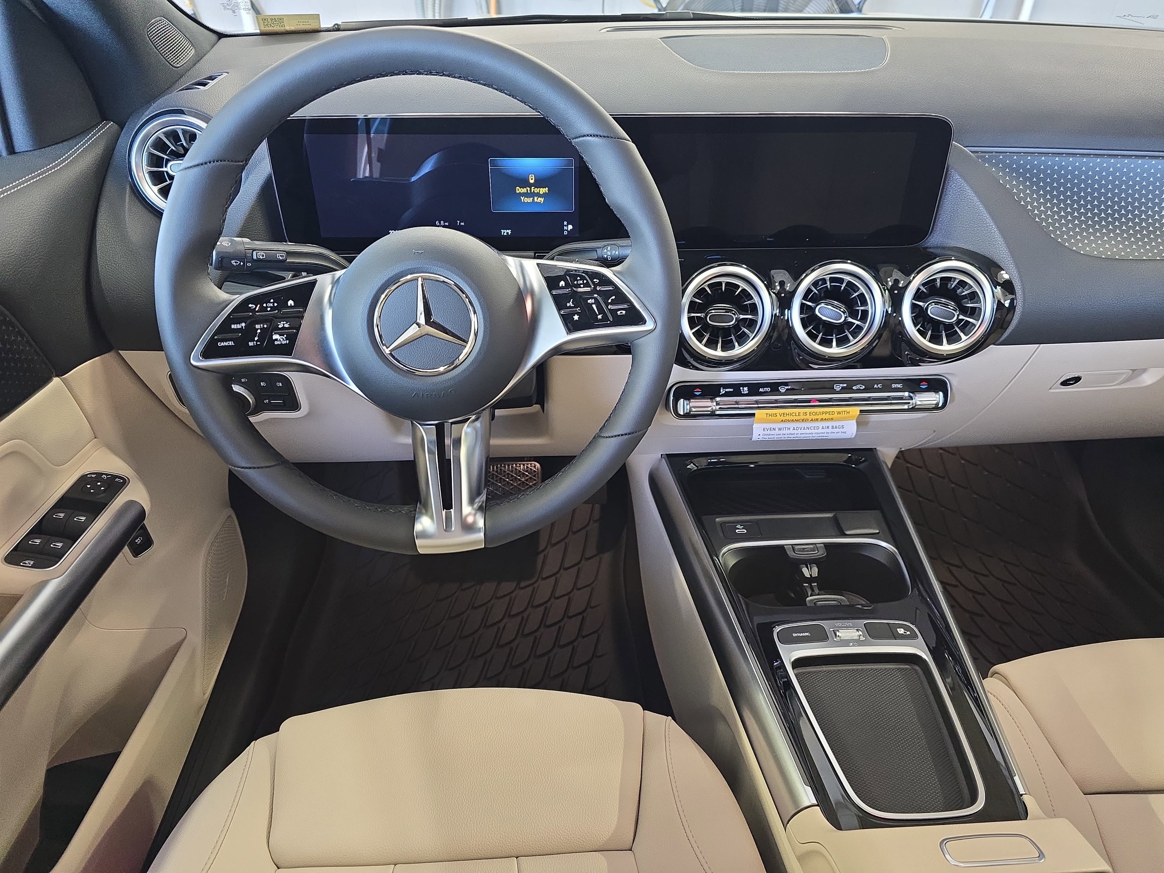 New 2026 Polar White Mercedes-Benz GLA250 image 17