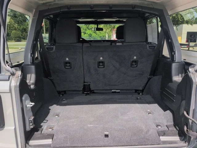Used 2022 Gray Jeep Unlimited Willys image 13