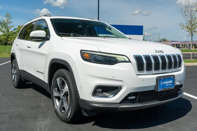 Used 2021 White Jeep Limited image 4