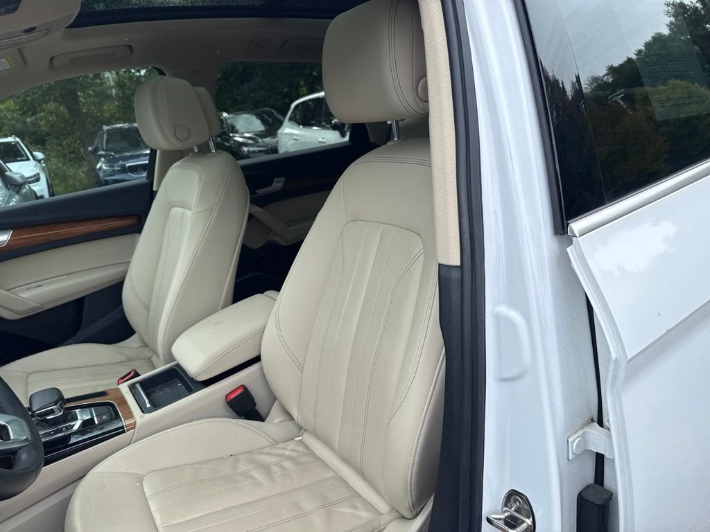 Used 2021 Ibis White Audi 45 Premium image 14
