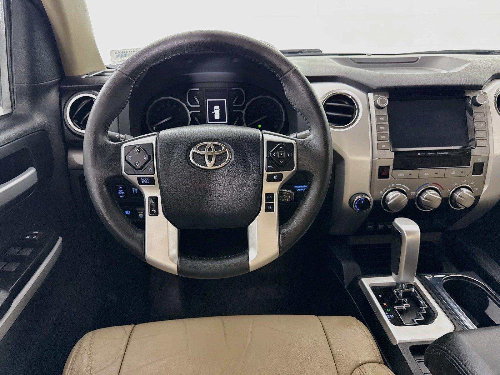 Used 2020 Super White Toyota SR5 image 28