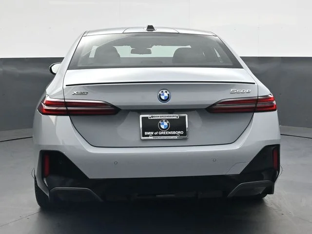 Used 2026 Gray BMW 550e xDrive image 6