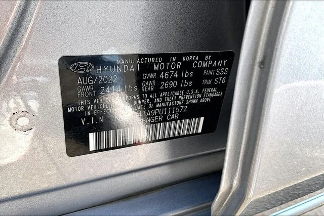 Used 2023 Silver Genesis 2.0T image 18