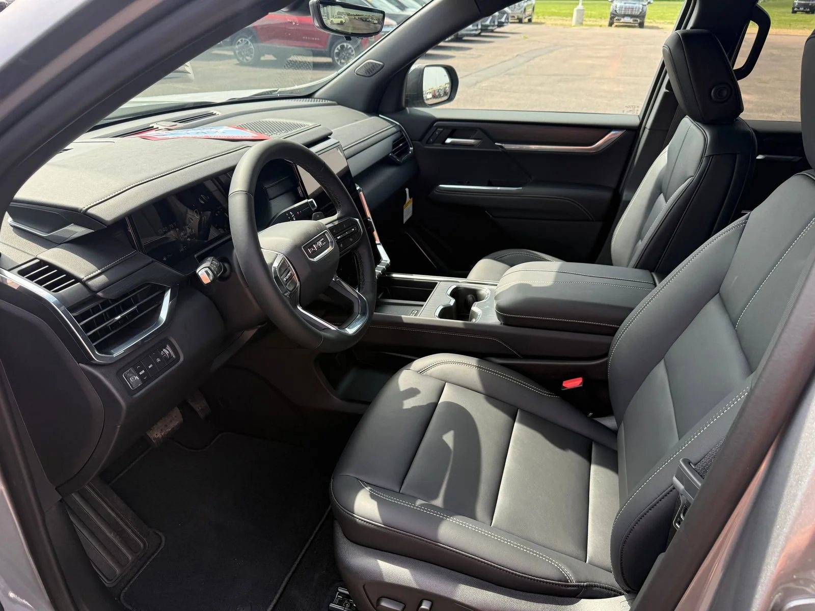 New 2026 Sterling Metallic GMC Elevation image 17
