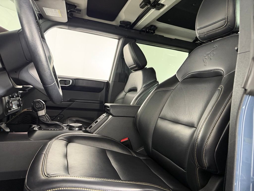 Used 2025 Gray Ford Badlands image 22