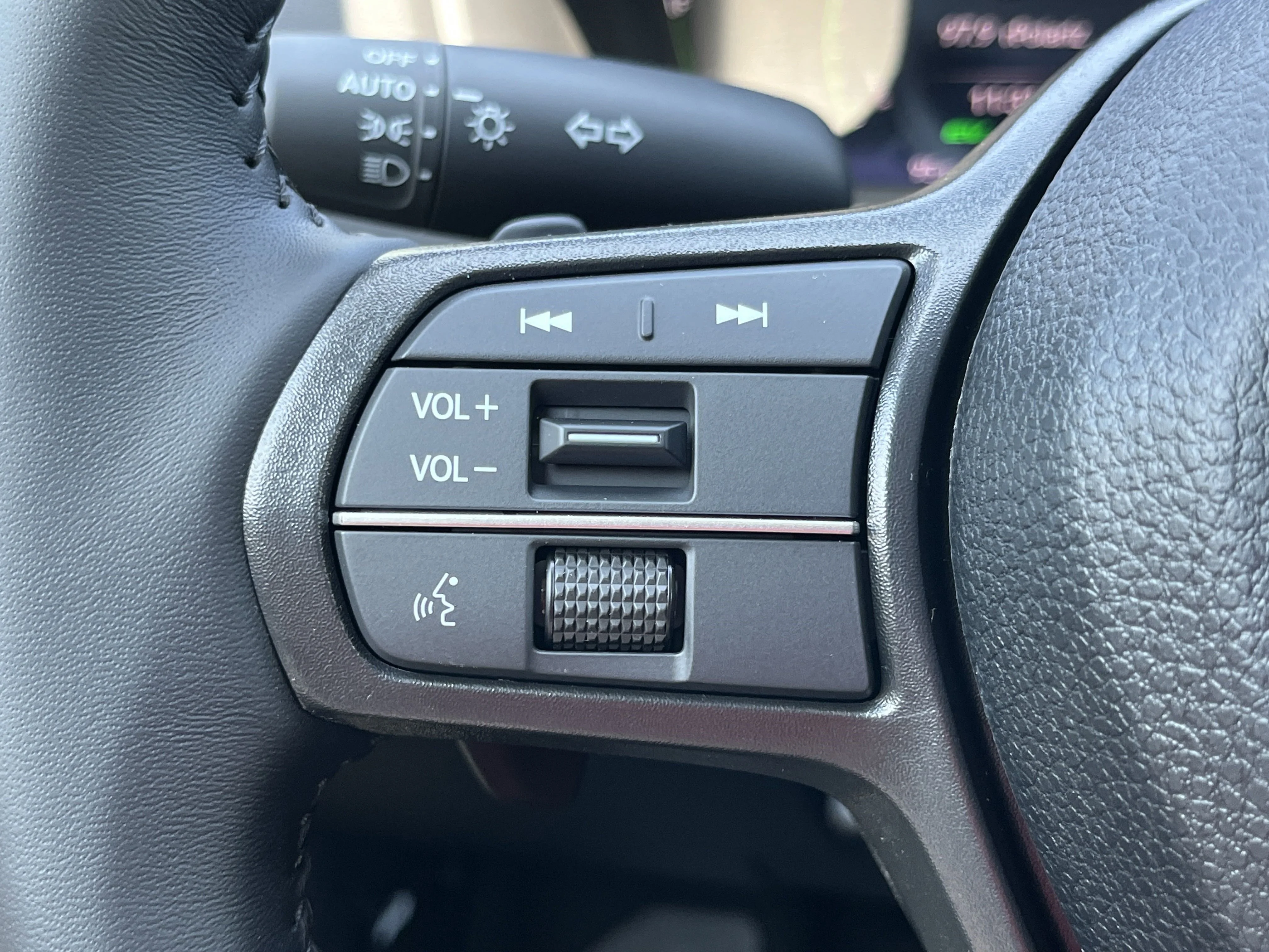 2025 Honda Accord Hybrid EX-L - Photo 16