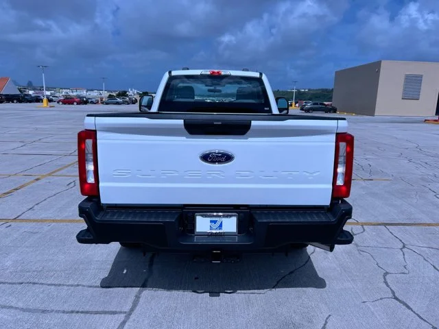 New 2026 OXFORD WHITE Ford XL image 4