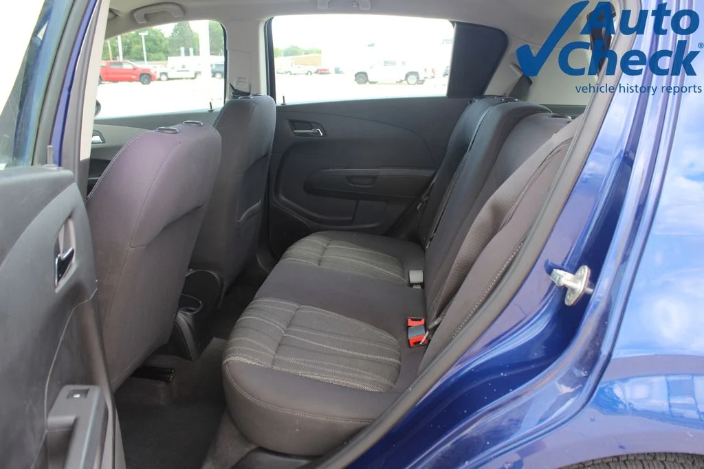 Used 2014 Blue Chevrolet LT image 9