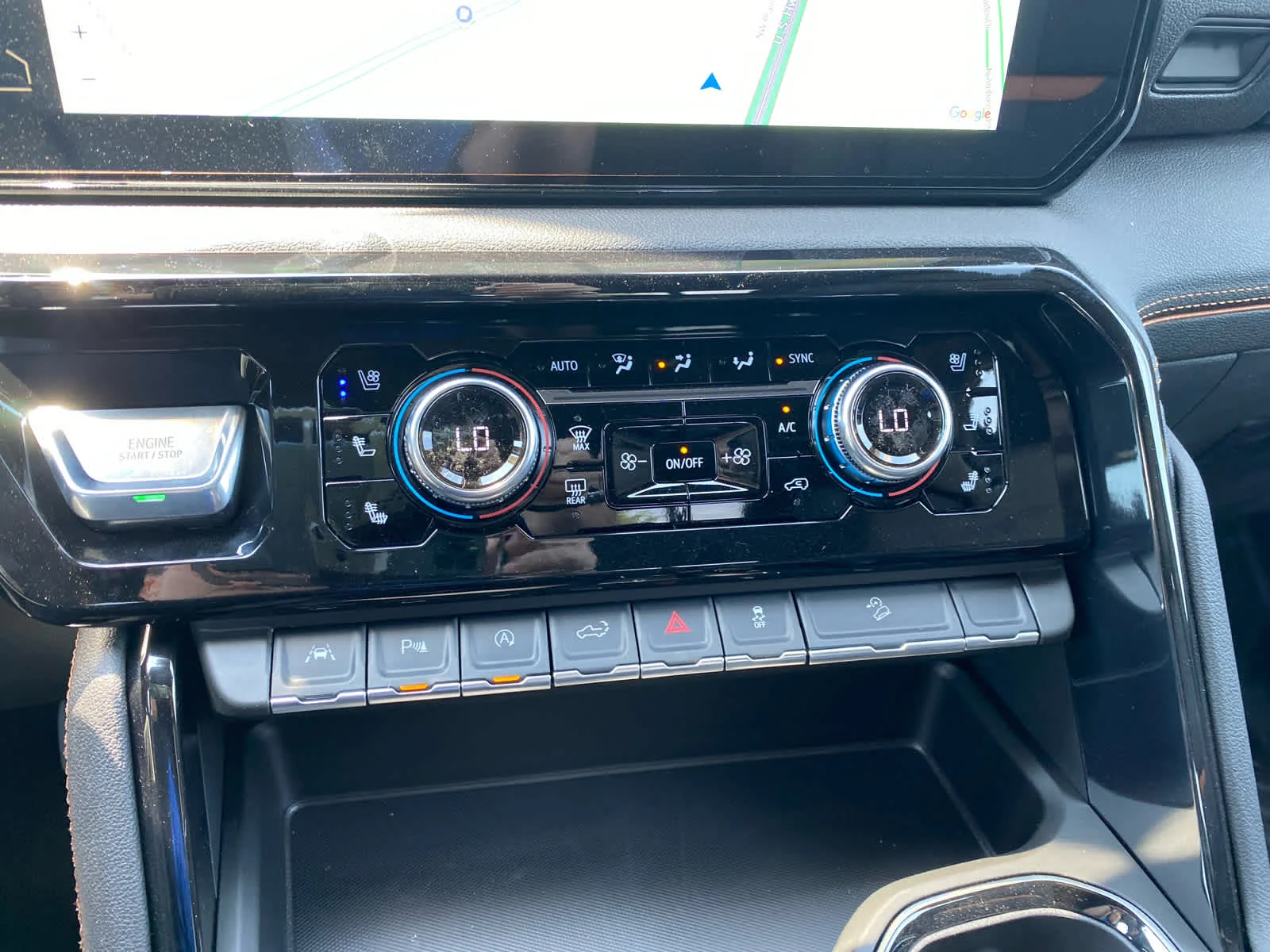 New 2026 Sterling Metallic GMC AT4 image 18