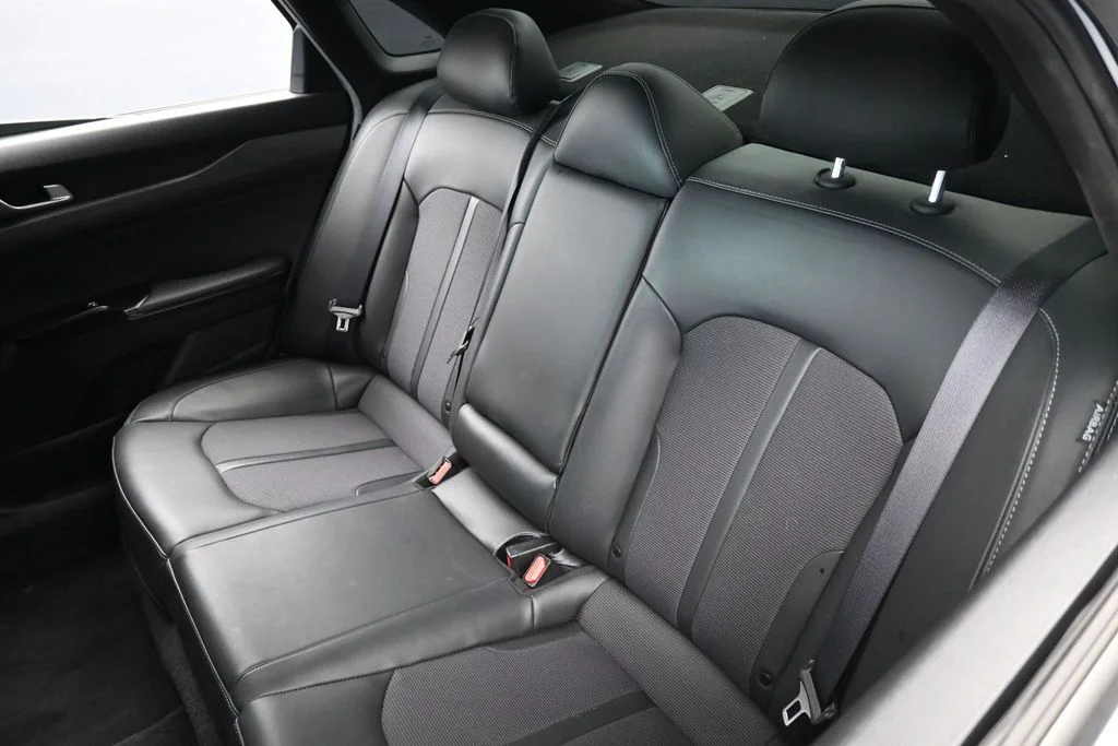 Used 2023 Glacial White Pearl Kia GT-Line image 34