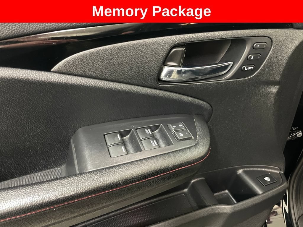 Used 2019 Black Honda Black Edition image 10