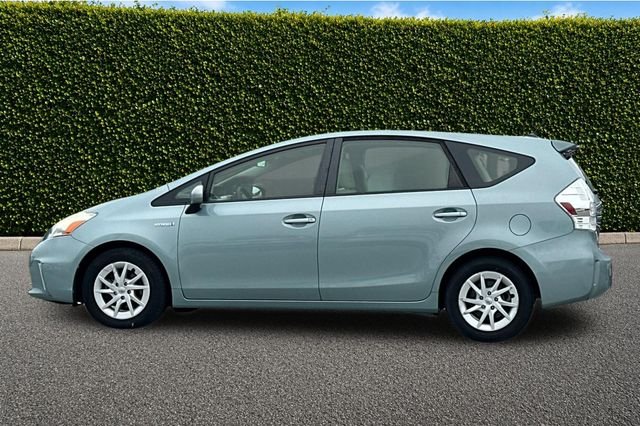 Used 2014 Beige Toyota Three image 7