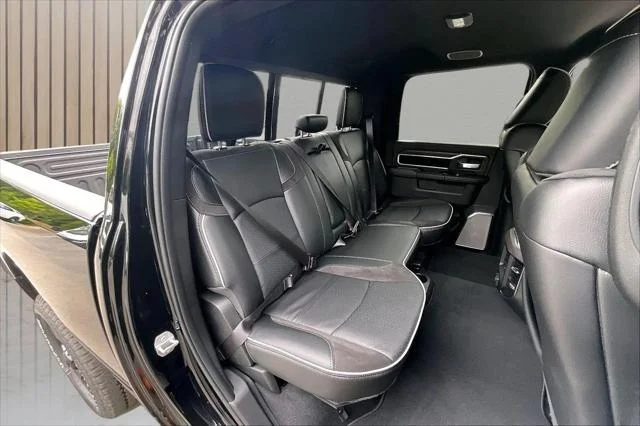 New 2026 Diamond Black Crystal Pearl-Coat Exterior Paint RAM LARAMIE image 22