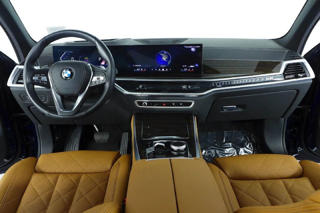 Used 2026 Blue BMW xDrive40i image 25