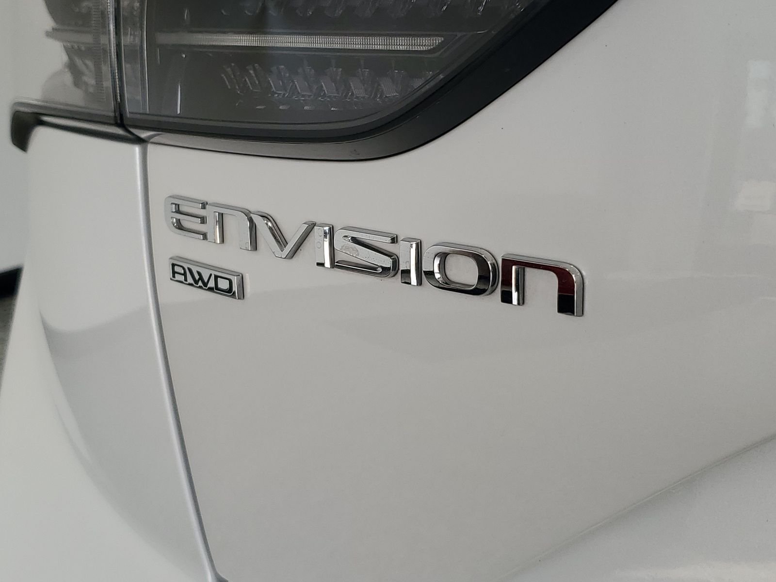 Used 2024 White Buick Avenir image 6