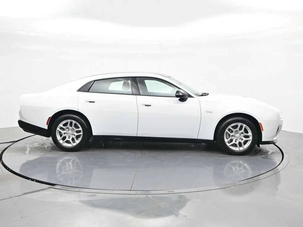 New 2026 White Knuckle Exterior Paint Dodge R/T image 6