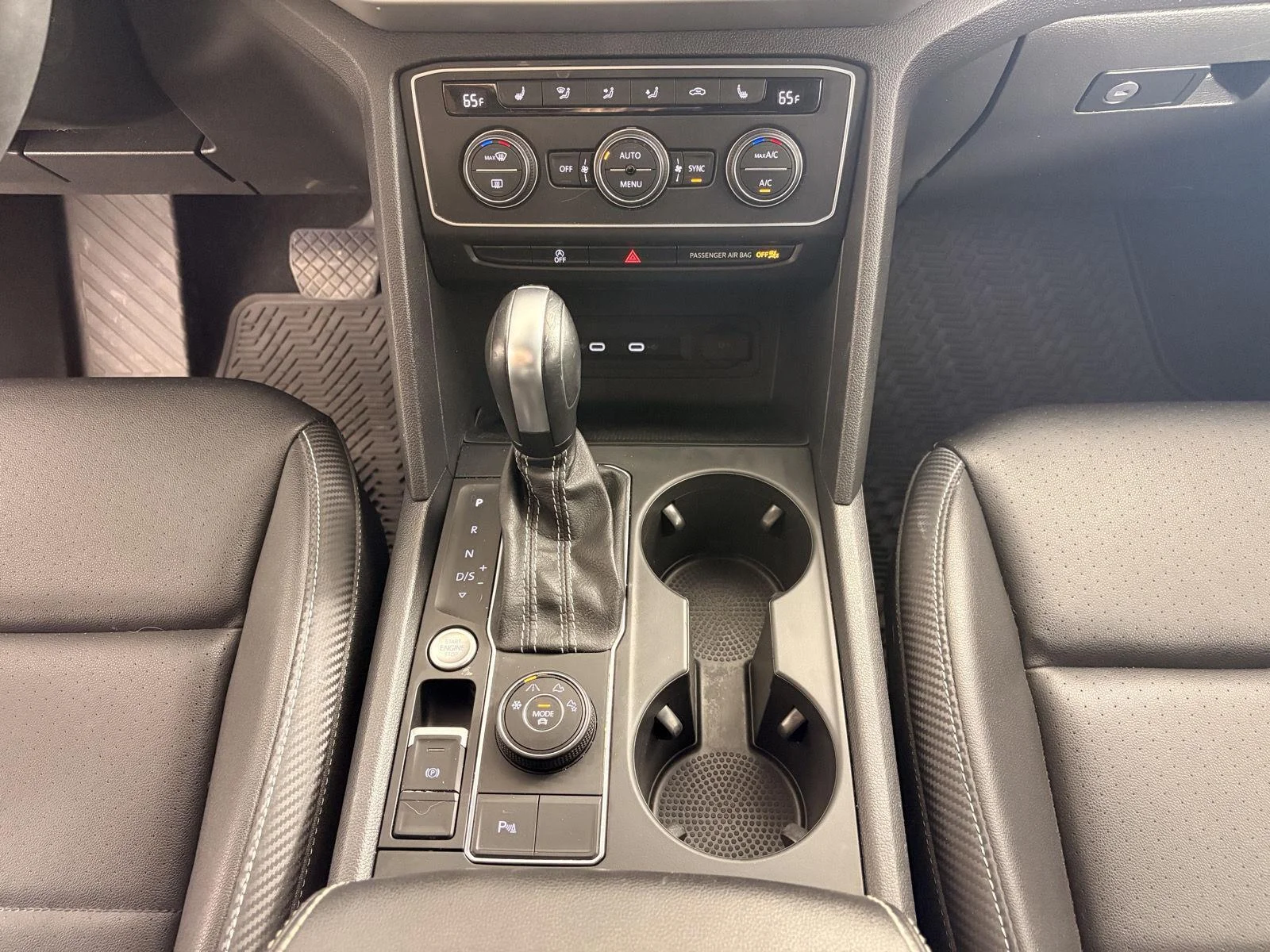Used 2021 Platinum Gray Metallic Volkswagen 3.6L V6 SE w/Technology image 33