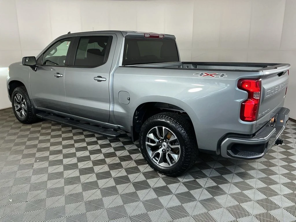 Used 2023 Gray Chevrolet RST image 10