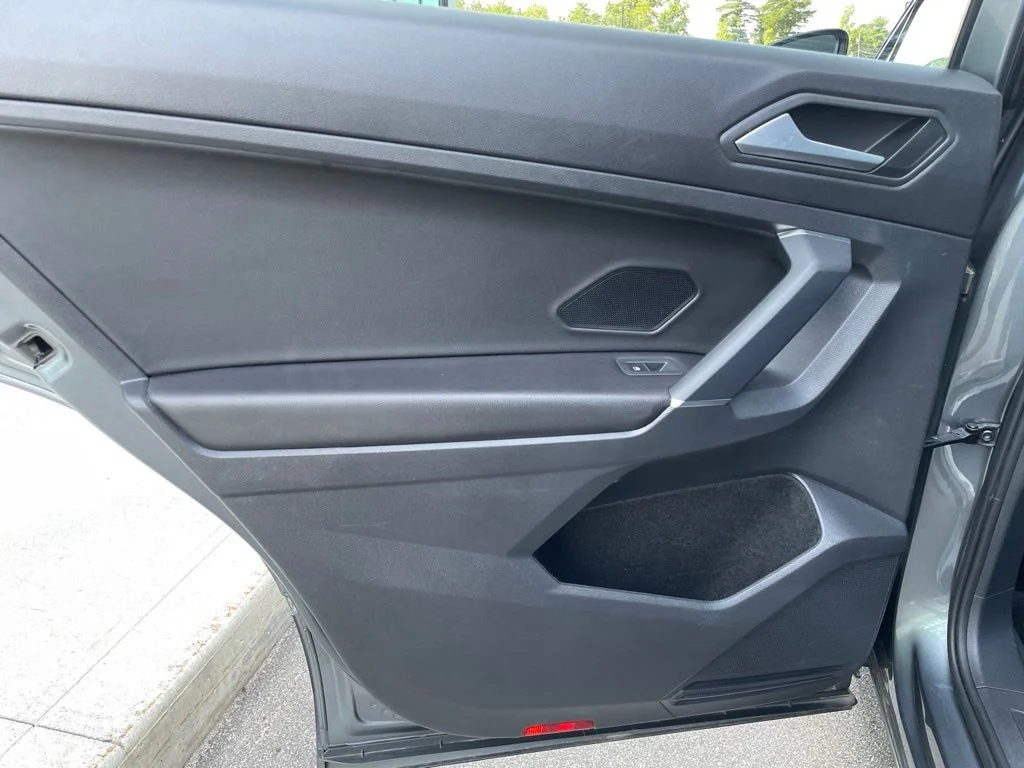 Used 2020 Gray Volkswagen  image 13