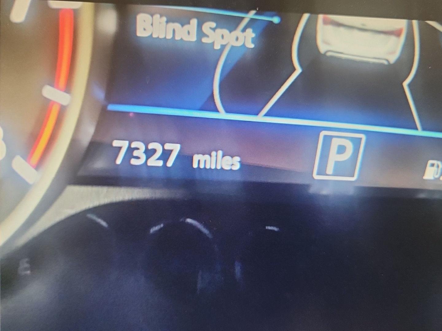Used 2025 Electric Blue Metallic Nissan SR image 4