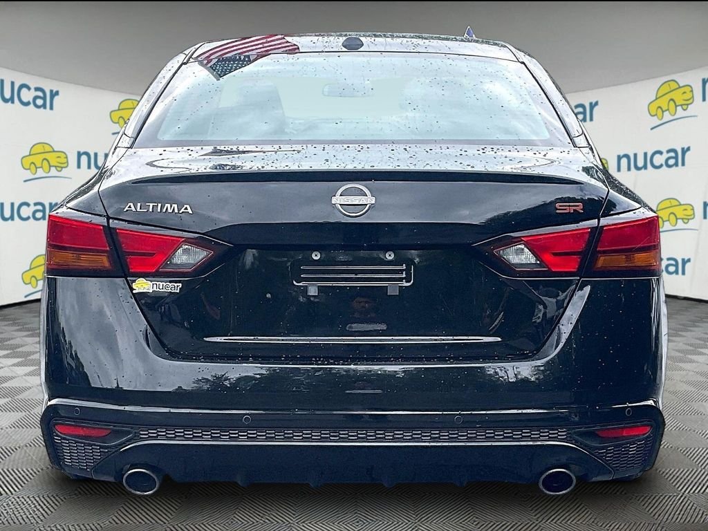 Used 2024 Black Nissan 2.5 SR image 5