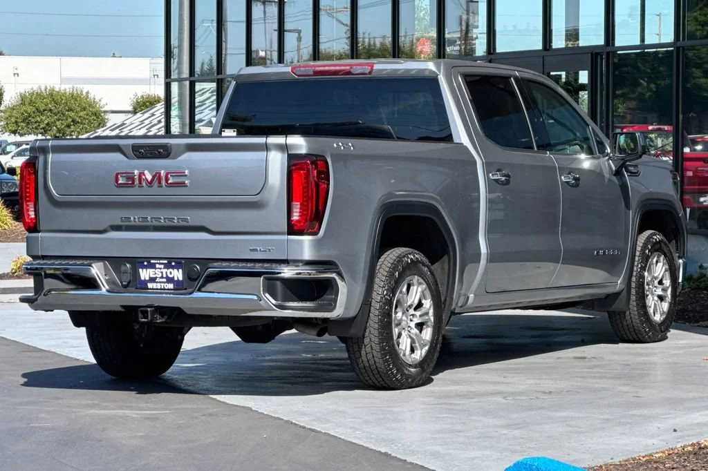 2025 GMC Sierra 1500 SLT - Photo 4