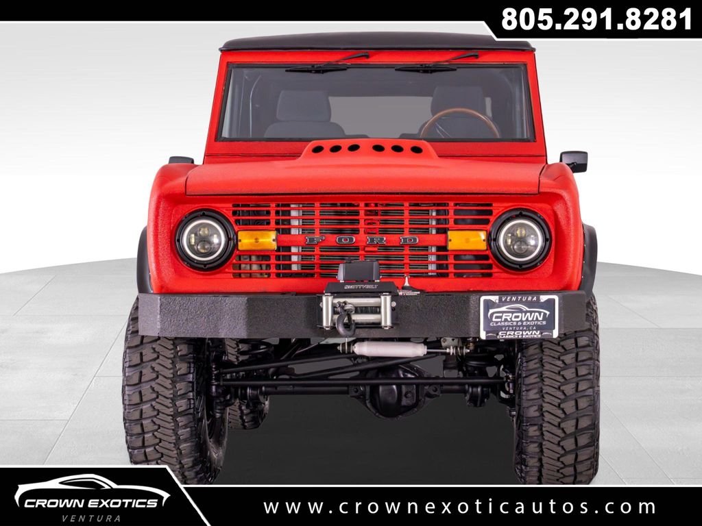 Used 1972  Ford 2dr Convertible image 2