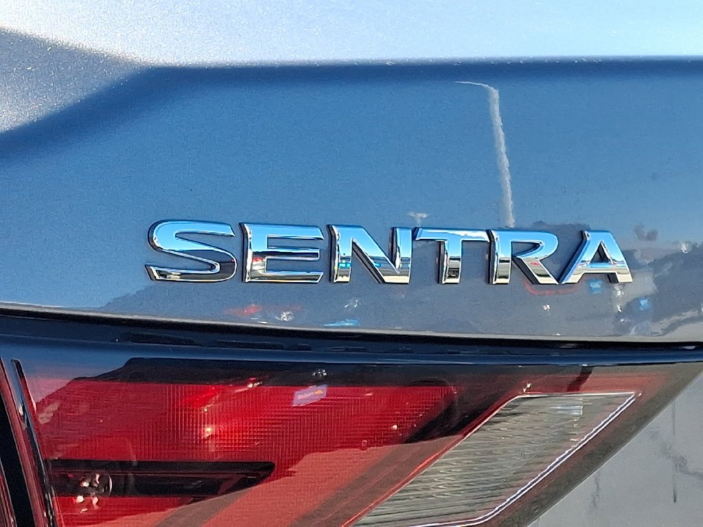 Used 2024 Gray Nissan S image 30