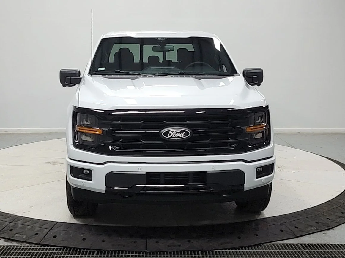 New 2026 Oxford White Ford XLT image 3