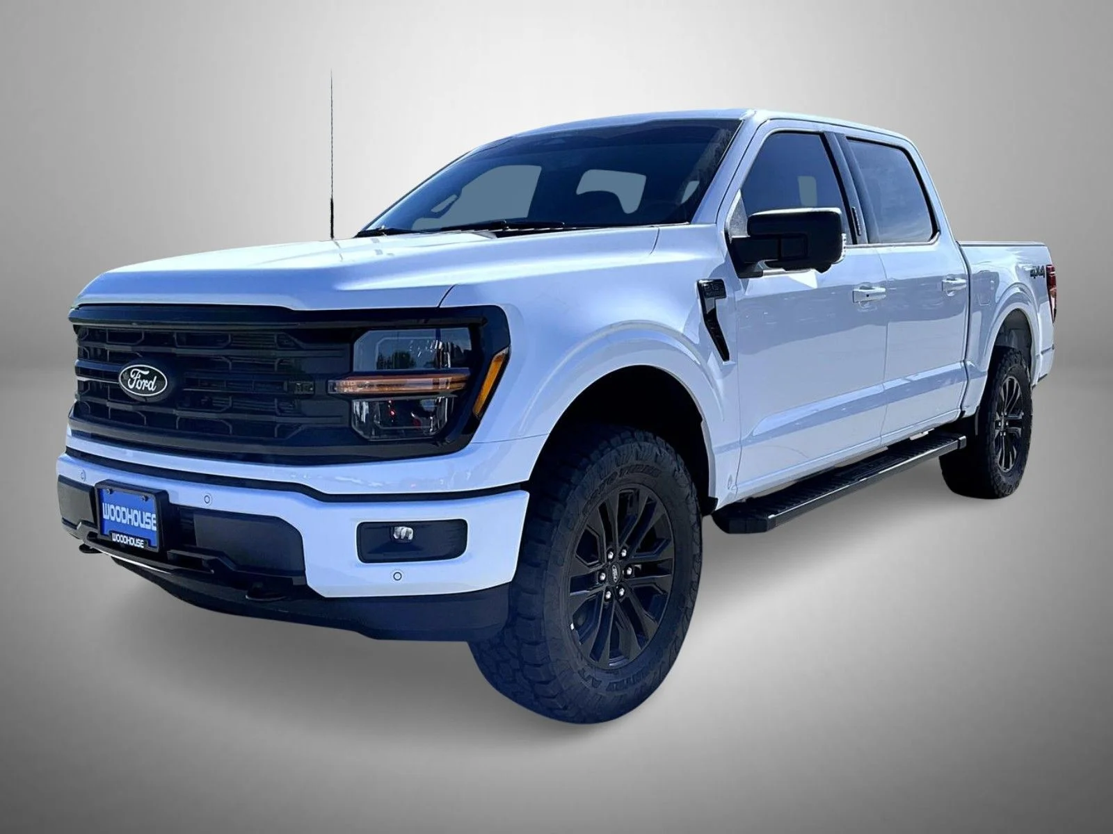 New 2026 Oxford White Ford XLT image 1