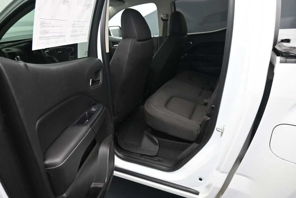Used 2020 White GMC SLE1 image 21
