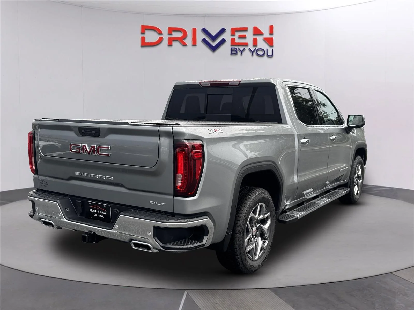 2026 GMC Sierra 1500 SLT - Photo 4