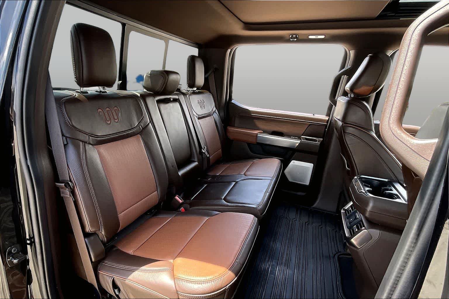 Used 2025 Agate Black/Marsh Gray Ford King Ranch image 21