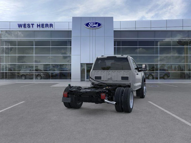2025 Ford F-550 Super Duty Chassis Cab XL - Photo 8
