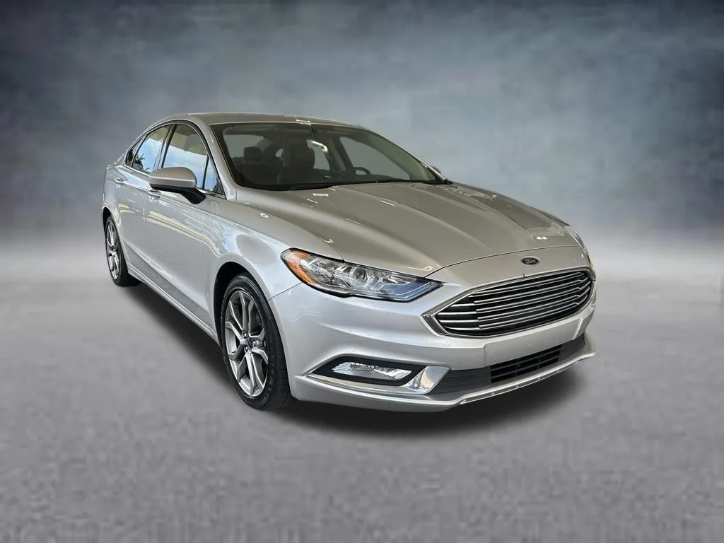 Used 2017 Ford Fusion SE with VIN 3FA6P0H72HR198704 for sale in Lake Worth Beach, FL