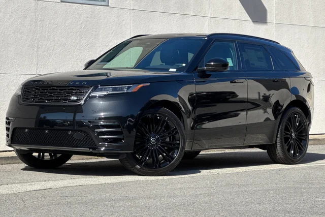 2026 Land Rover Range Rover Velar Dynamic SE