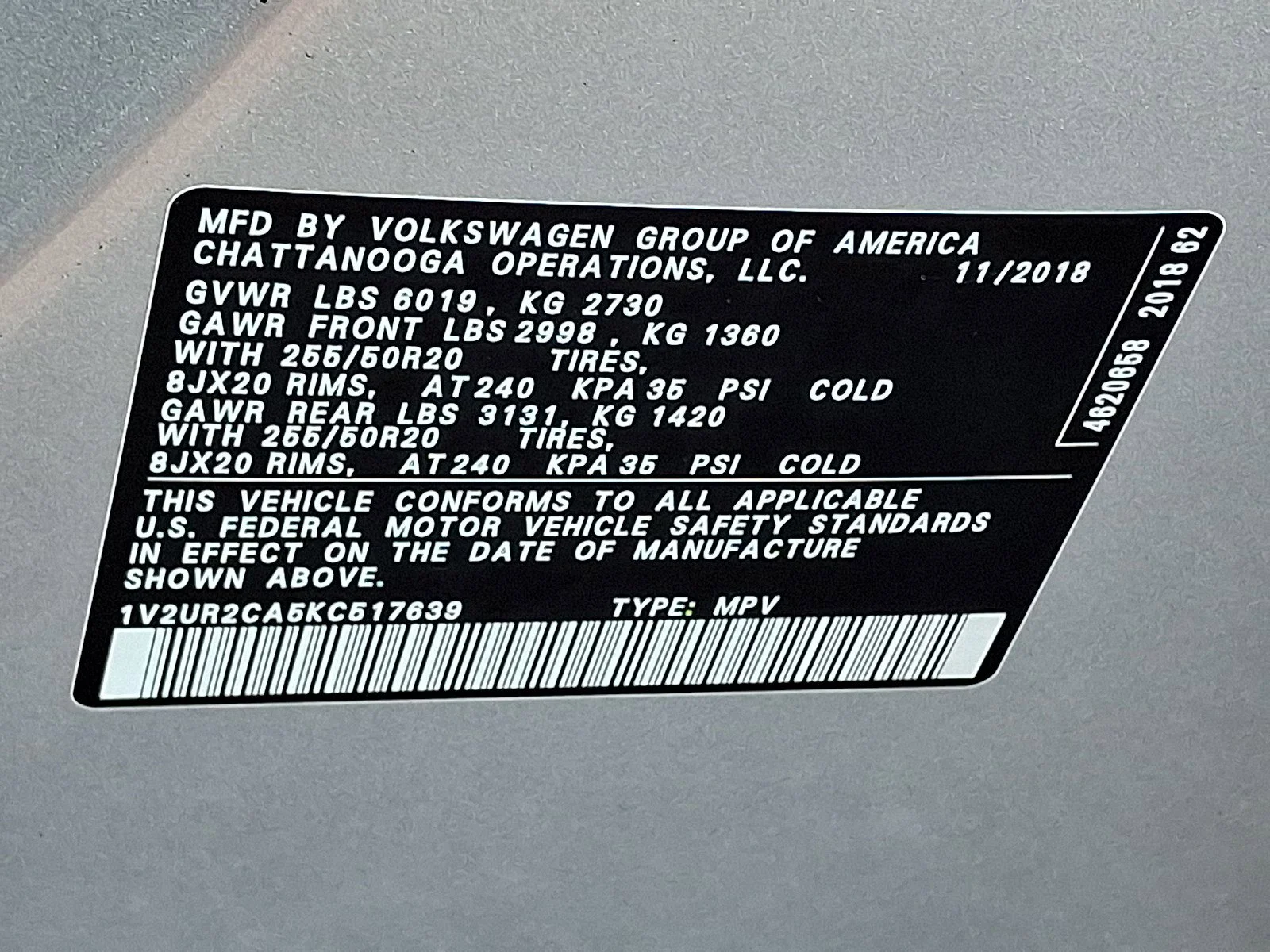 Used 2019 Reflex Silver Metallic   8E8e Volkswagen 3.6L V6 SE w/Technology image 28