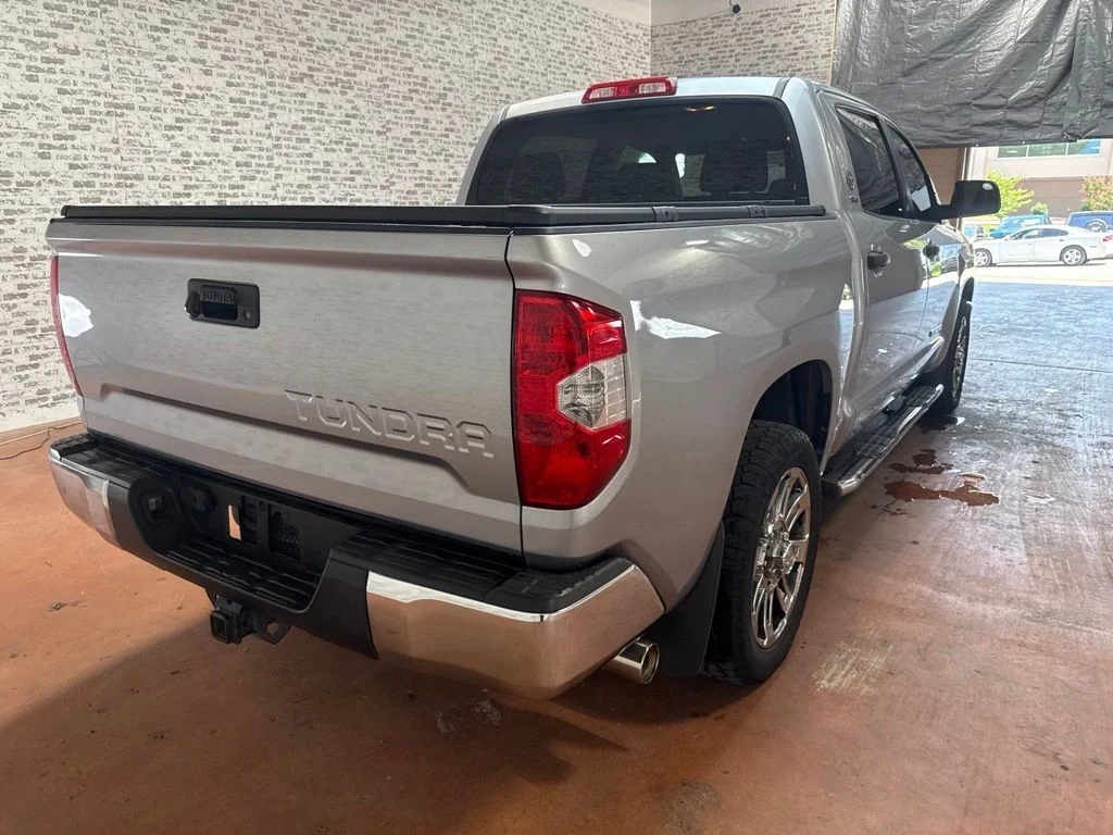 Used 2014 Silver Sky Metallic Toyota SR5 image 7